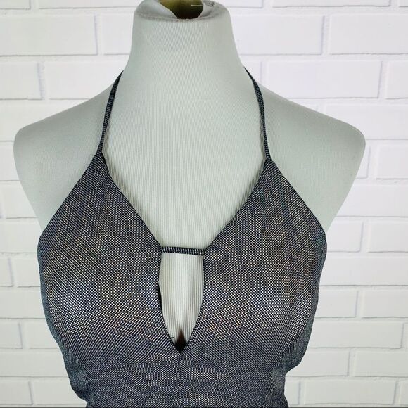 Express Metallic Plunge Neck Peplum Halter Top - Picture 5 of 12